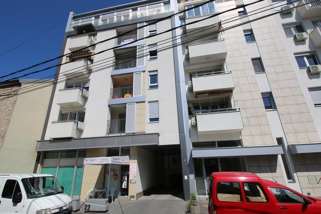 Appartamento Shining Belgrado Esterno foto