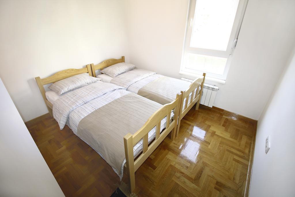 Appartamento Shining Belgrado Esterno foto