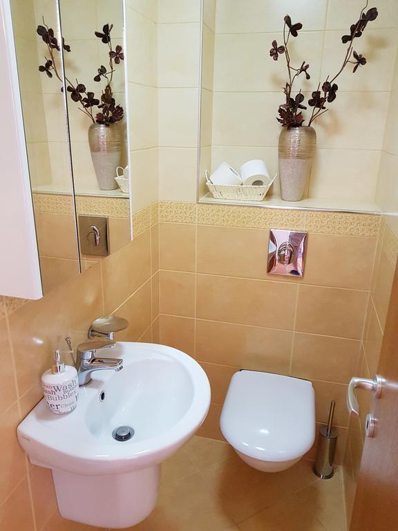 Appartamento Shining Belgrado Esterno foto