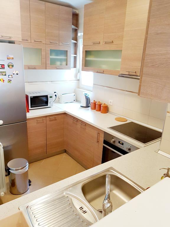 Appartamento Shining Belgrado Esterno foto